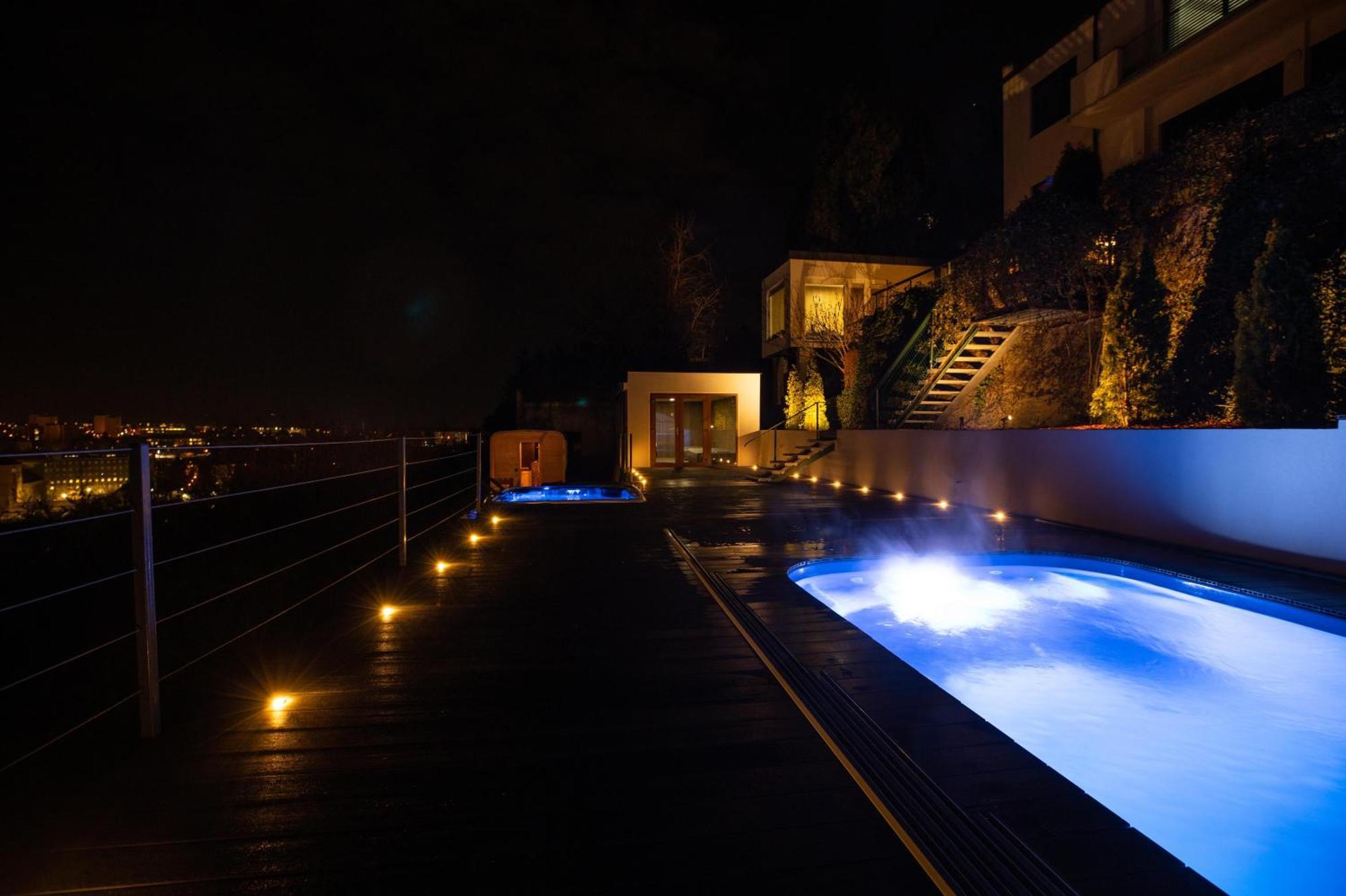 Airport Luxury Apartment & Spa Praha Eksteriør bilde