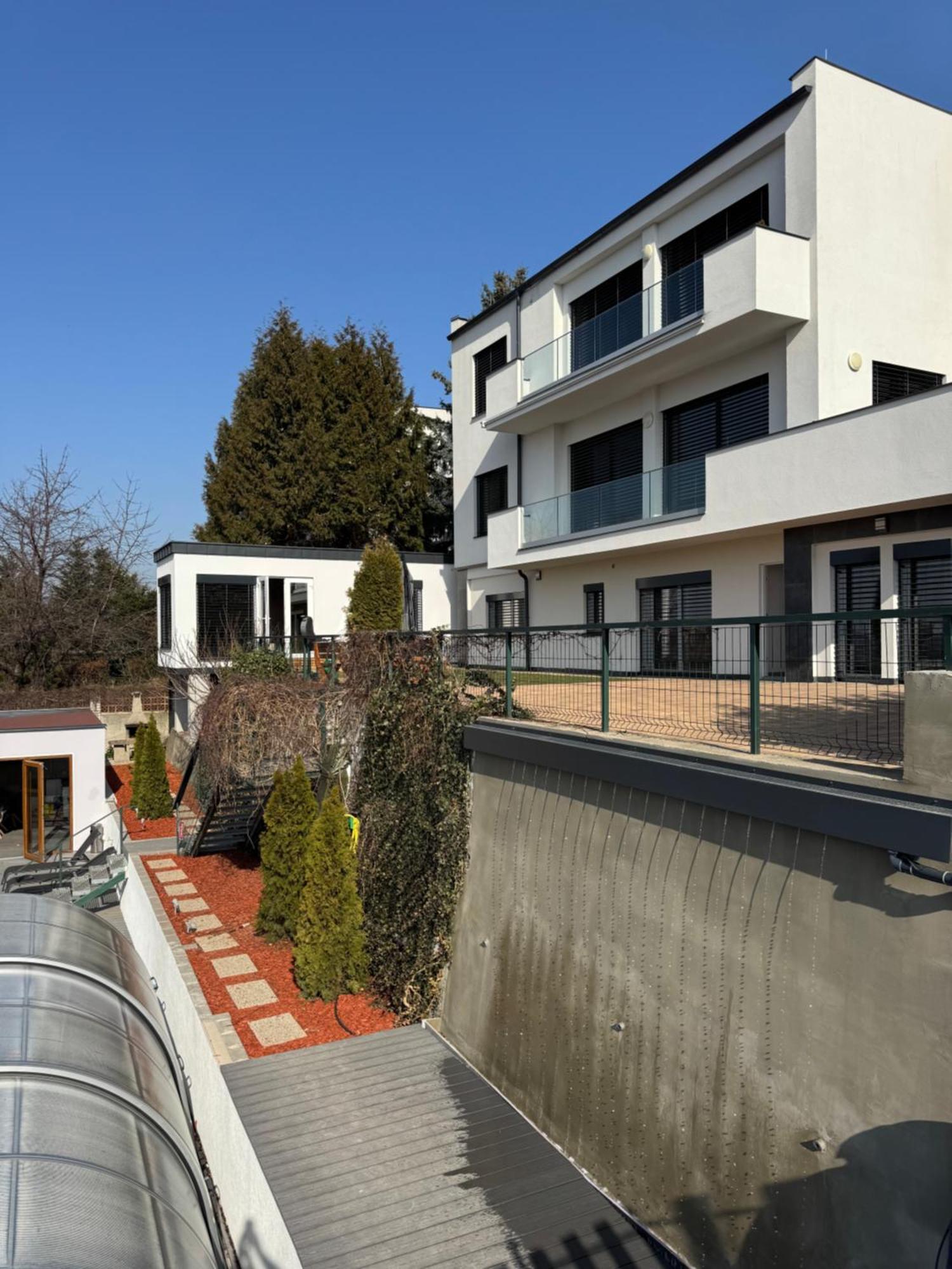 Airport Luxury Apartment & Spa Praha Eksteriør bilde