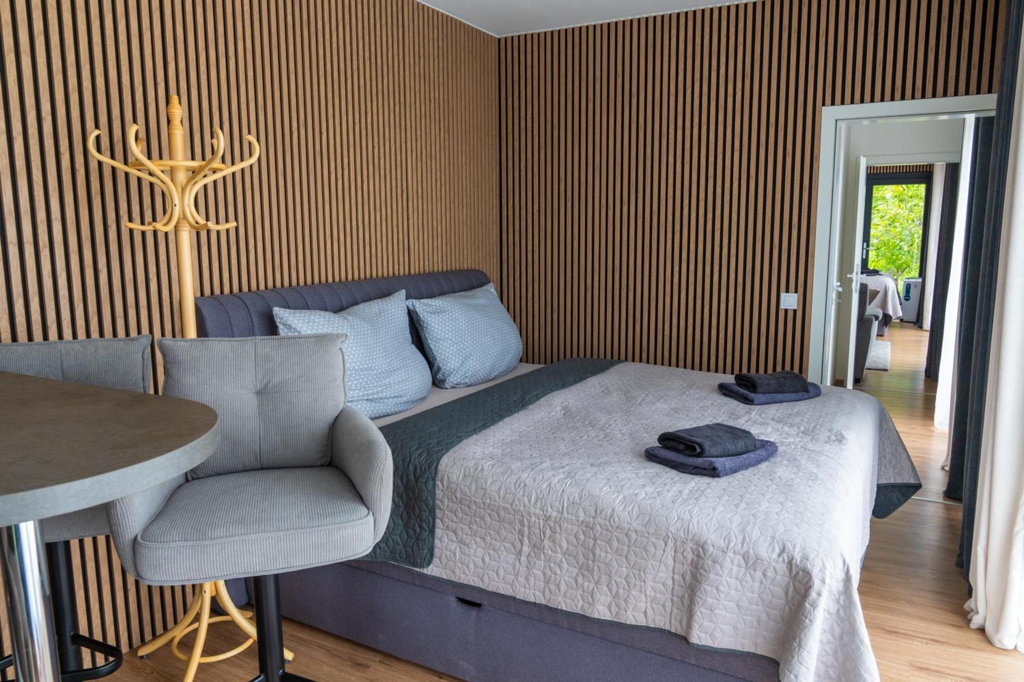 Airport Luxury Apartment & Spa Praha Rom bilde